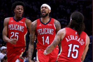 Pelicans play in Clippers