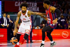olympiacos último minuto baskonia